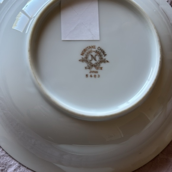 Set of 4 Noritake /Apple Blossom 7 1/2” Soup/Dessert Bowls - Picture 2 of 3